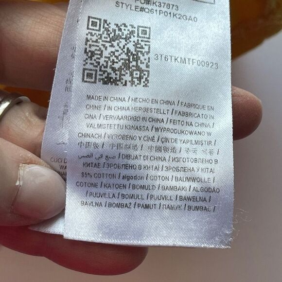 Guess Marigold Scoop Neck and Zippered Front Knit Blouse, Large - Picture 3 of 8